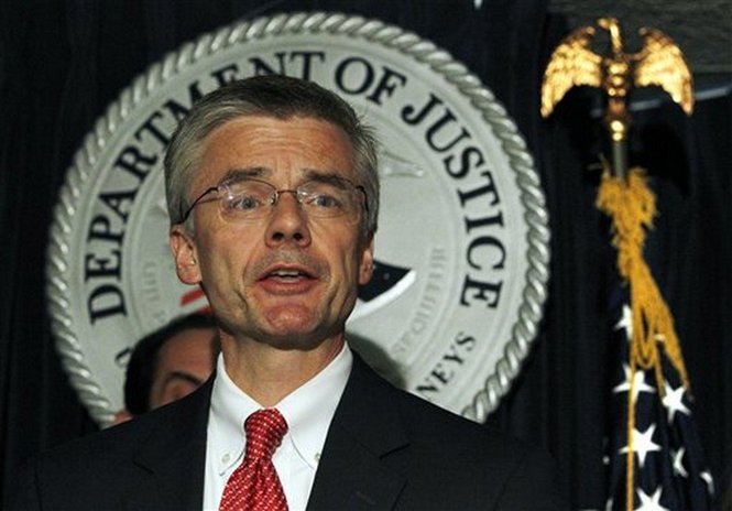 FBI AGENT Richard DesLauriers